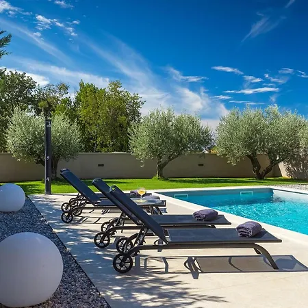 Villa Flora Abrega Poreč