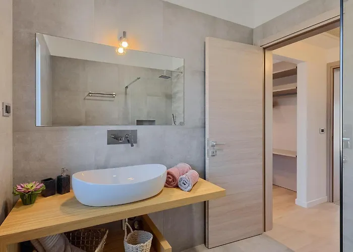 Casa vacanze Villa Flora Abrega *