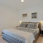 Villa Flora Abrega * ポレッチ