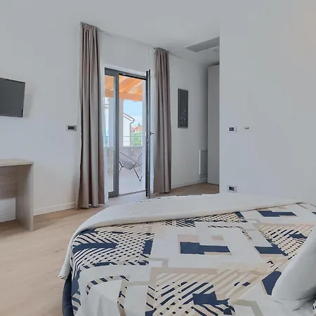 Будинок відпочинку Villa Flora Abrega Пореч