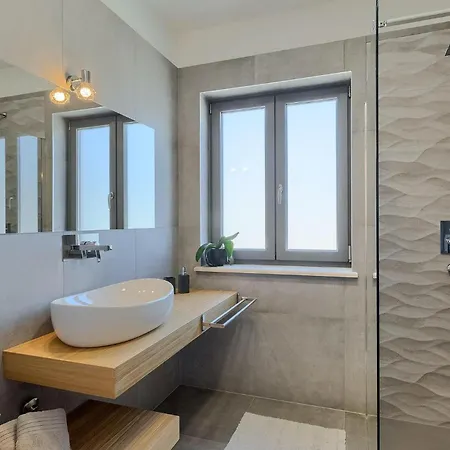 Будинок відпочинку Villa Flora Abrega Пореч
