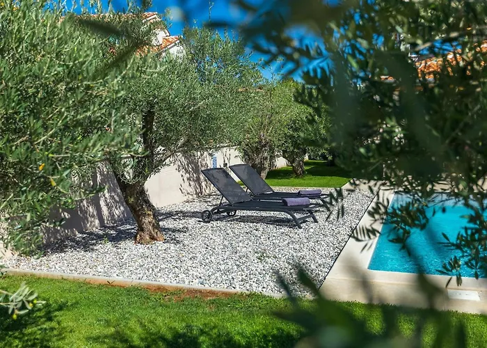 Nyaraló Villa Flora Abrega Poreč