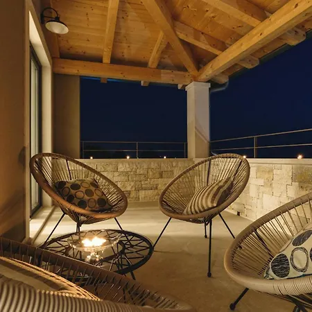 Dom wakacyjny Villa Flora Abrega *