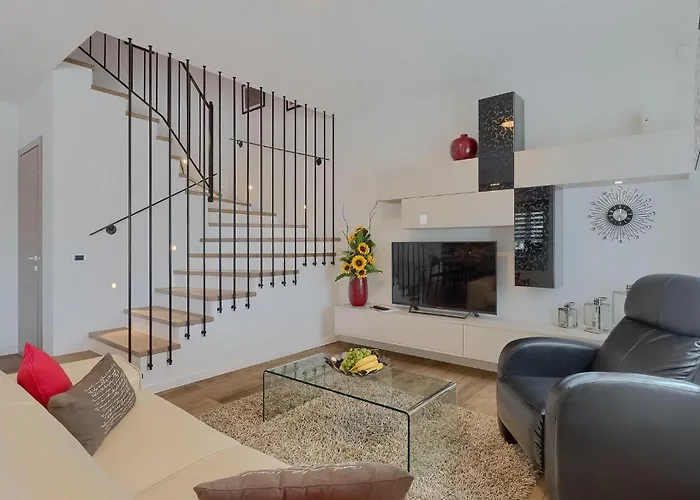 Villa Flora Abrega Tatil Evi