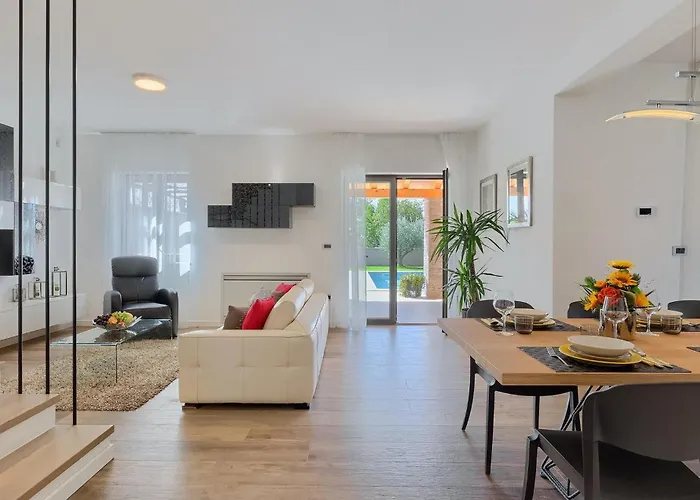 Villa Flora Abrega Tatil Evi *